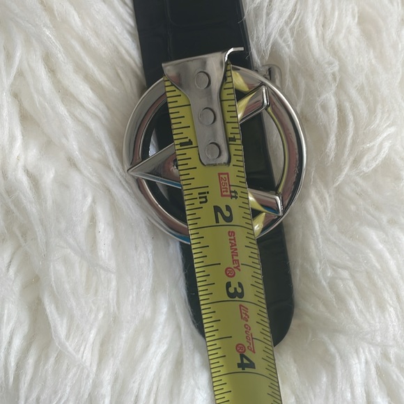 Valentino Crocodile V Logo Belt - Picture 11 of 11